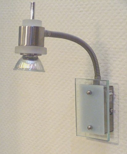 GLOBO OUTLET KINKIET REFLEKTOROWY Z WYŁĄCZNIKEM 5780-1W NICKEL MATT