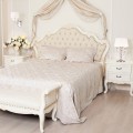 klasyczna lampa nocna stołowa glamour z abażurem do sypialni salonu pokoju chrom biały abażur.jpg