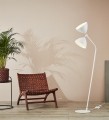 lampa podłogowa do czytania biura salonu sypialni biała.jpg